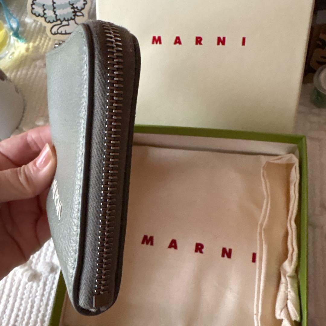 専用　MARNI マルニ　ラウンドファスナーウォレット