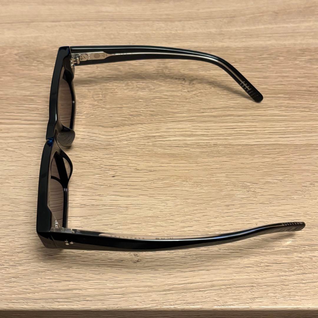 AKILA サングラス syndicate