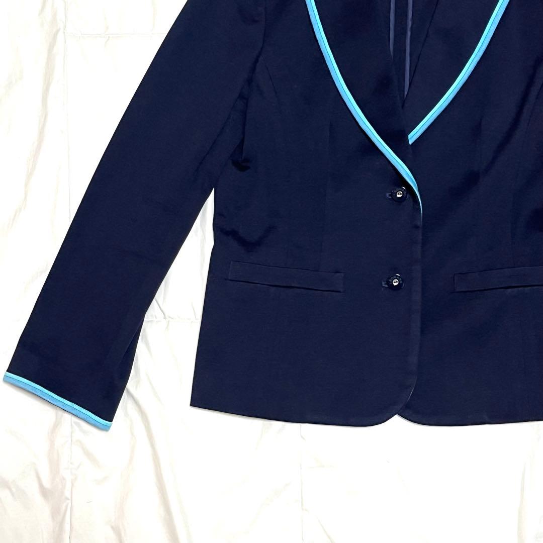 【美品】レオナール　テーラードジャケット　伸縮性　ロゴボタン　2B ネイビー　L