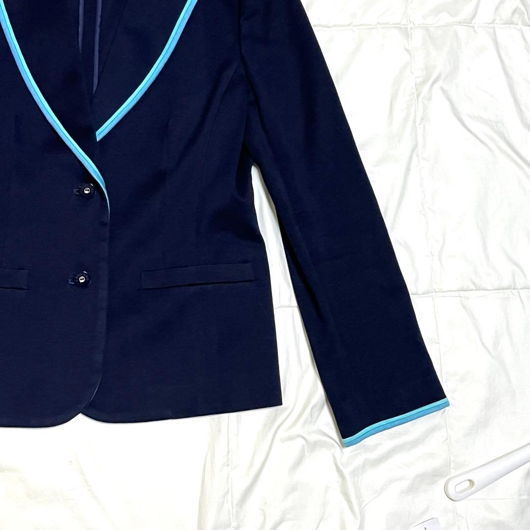【美品】レオナール　テーラードジャケット　伸縮性　ロゴボタン　2B ネイビー　L
