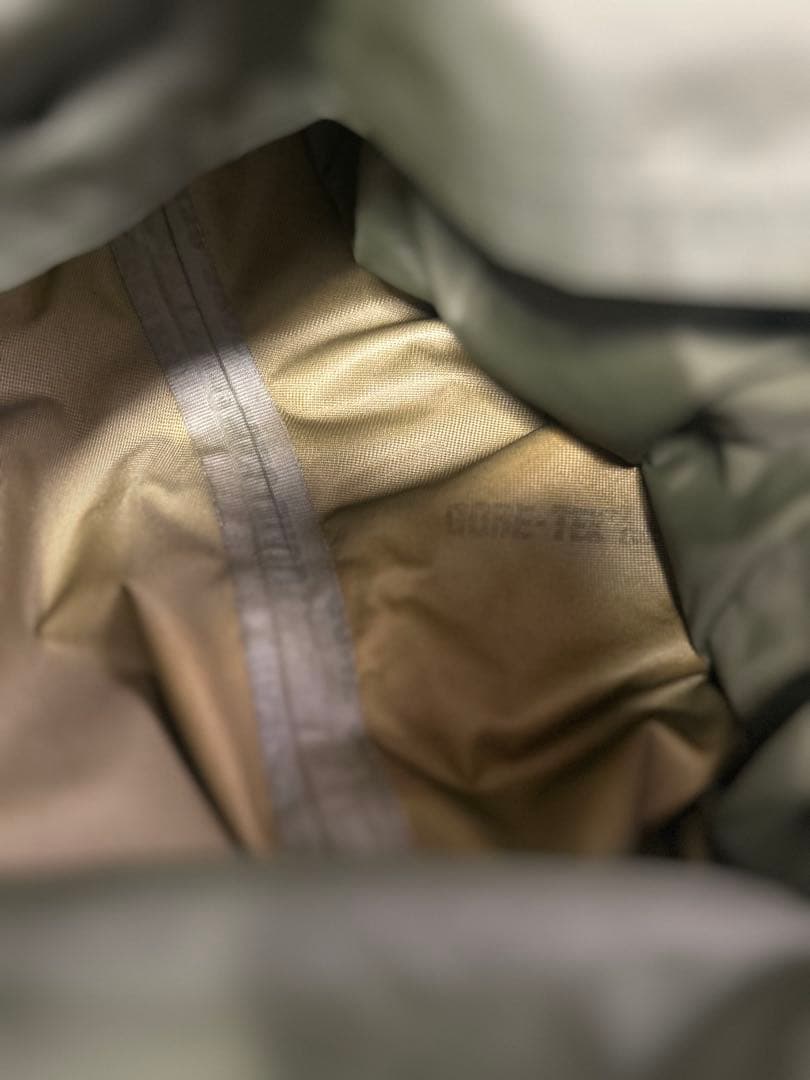 ecwcs gen1 後期　米軍実物　ゴアテックス