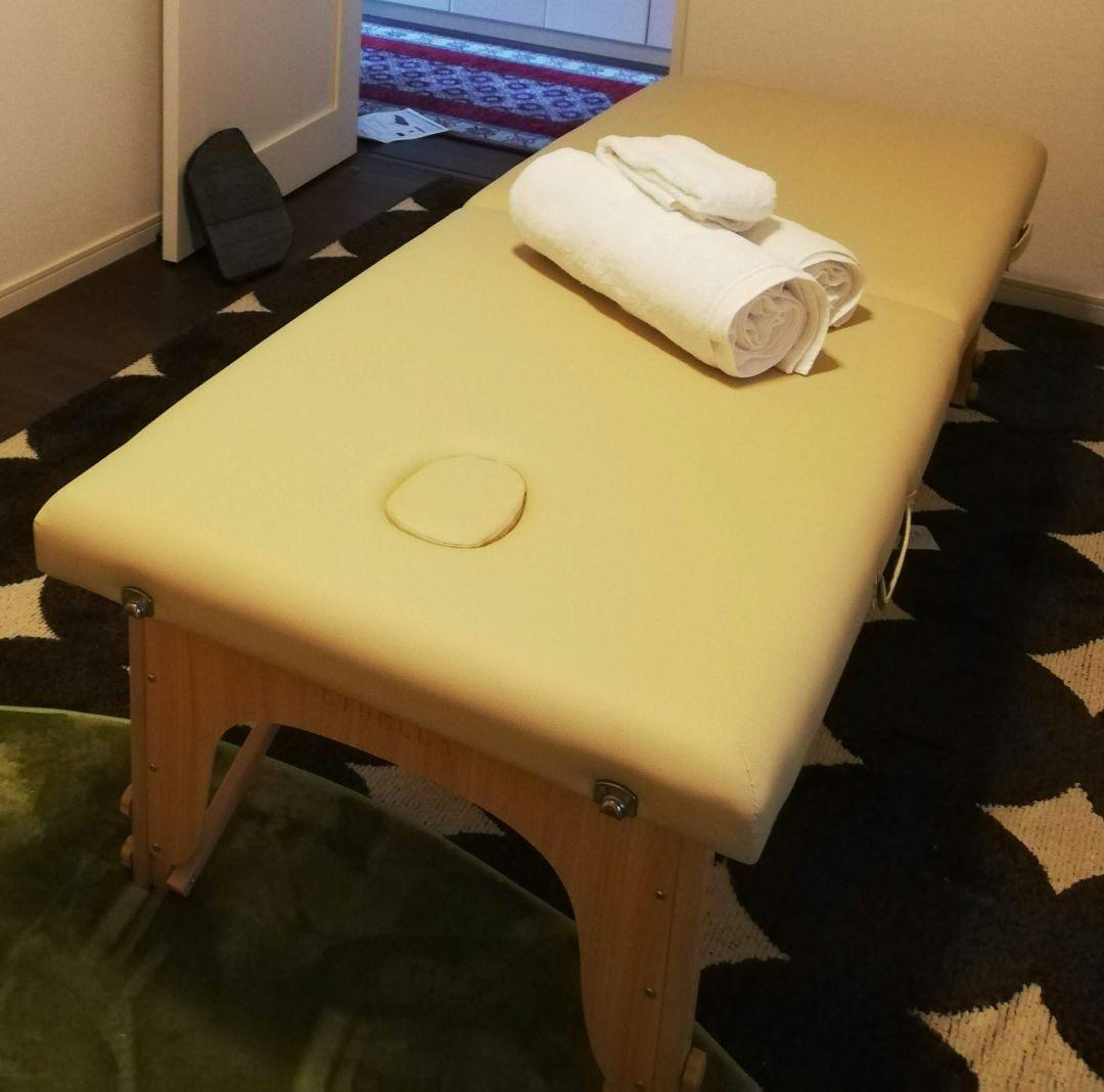 NON　折りたたみ式マッサージベッド ベージュ