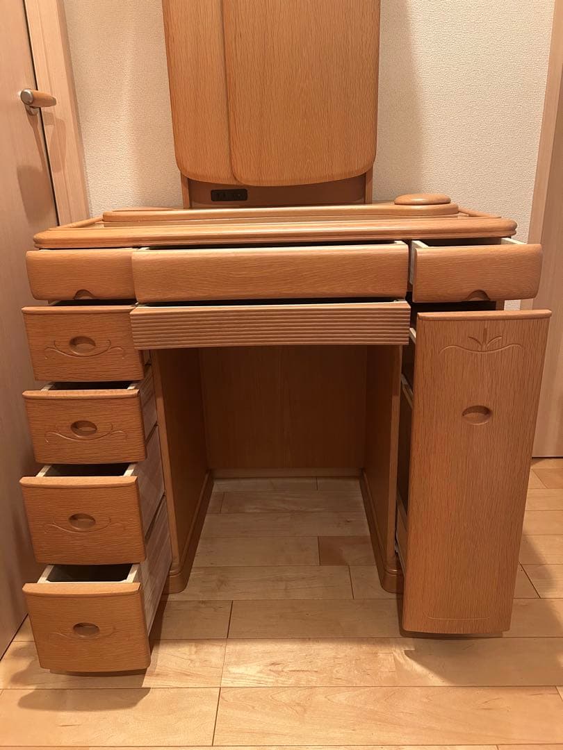 大塚家具　三面鏡ドレッサー（椅子も別途出品）