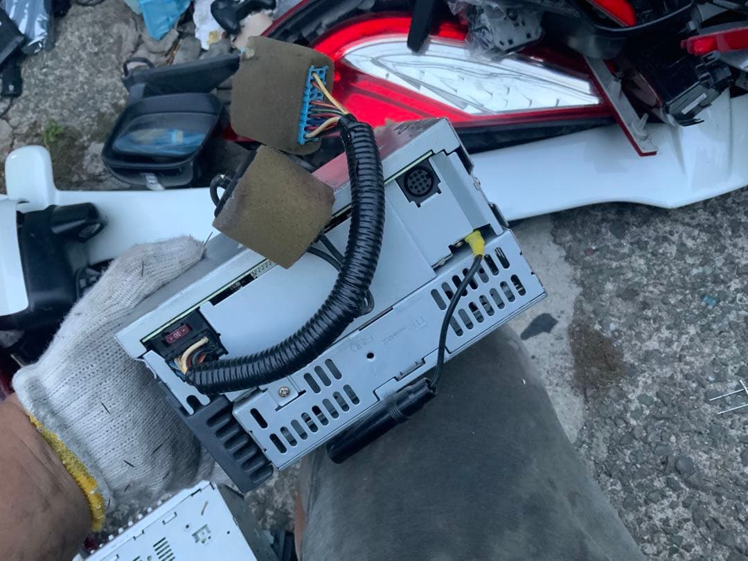 2枚目穴空いてる RF1 ステップワゴン 状態未確認