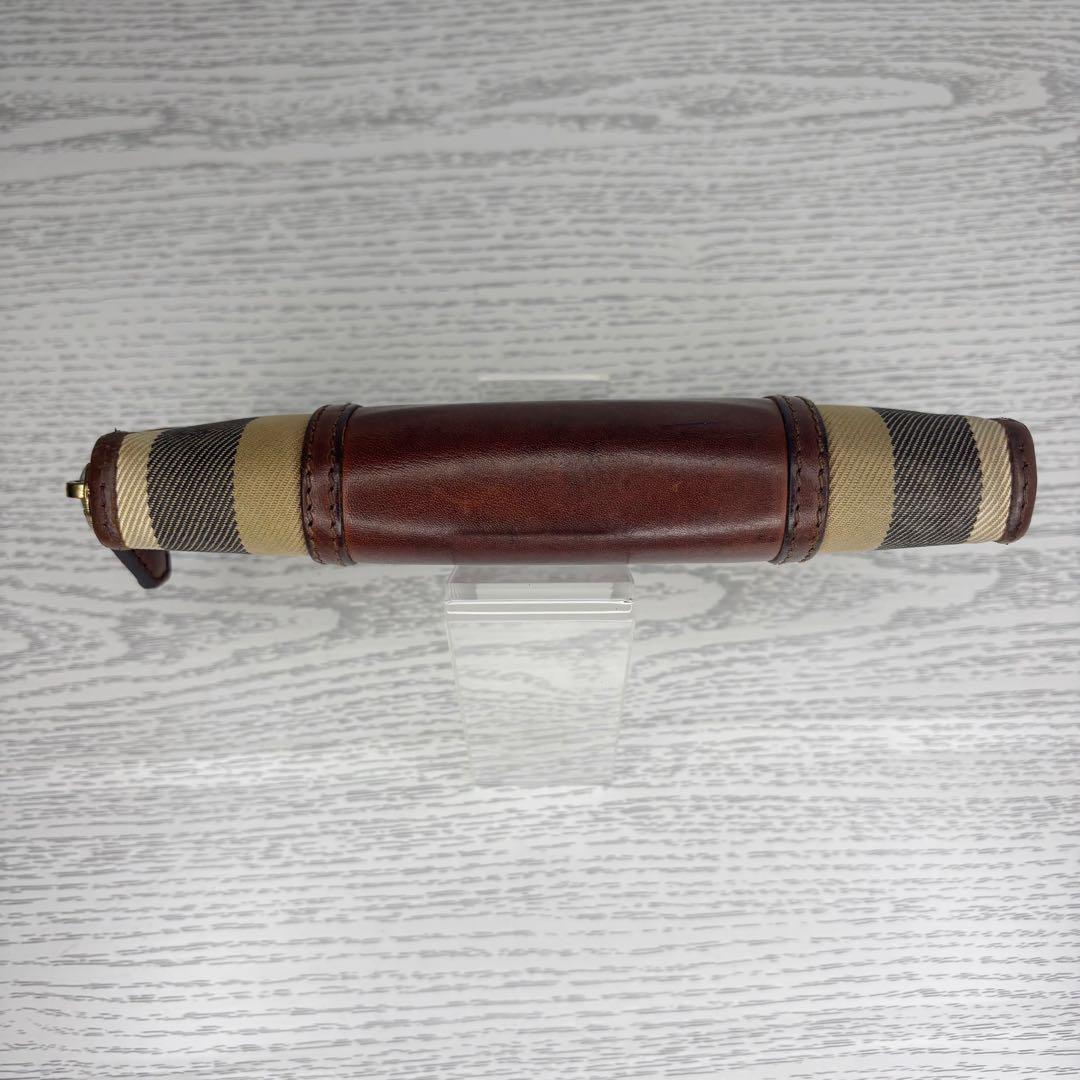 美品　Burberry バーバリー　長財布　ラウンドファスナー　S36