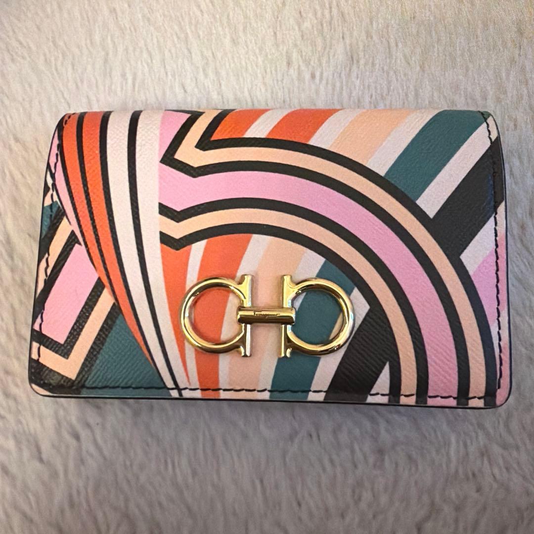 サルバトーレフェラガモ ガンチーニ コンチネンタルウォレット 新品