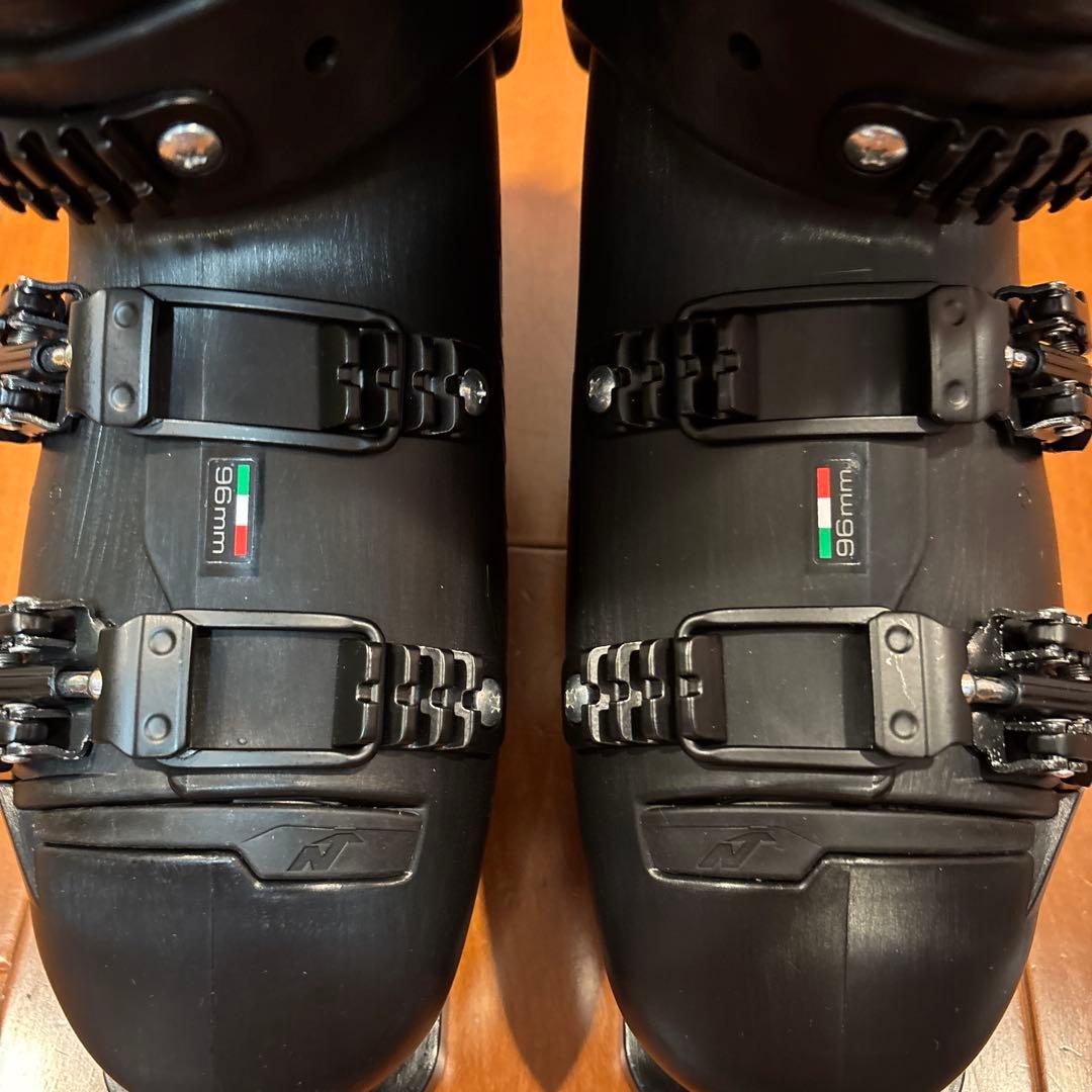 24/25 新品　ノルディカ　ドーベルマン5 　 M/ 25/25.5cm