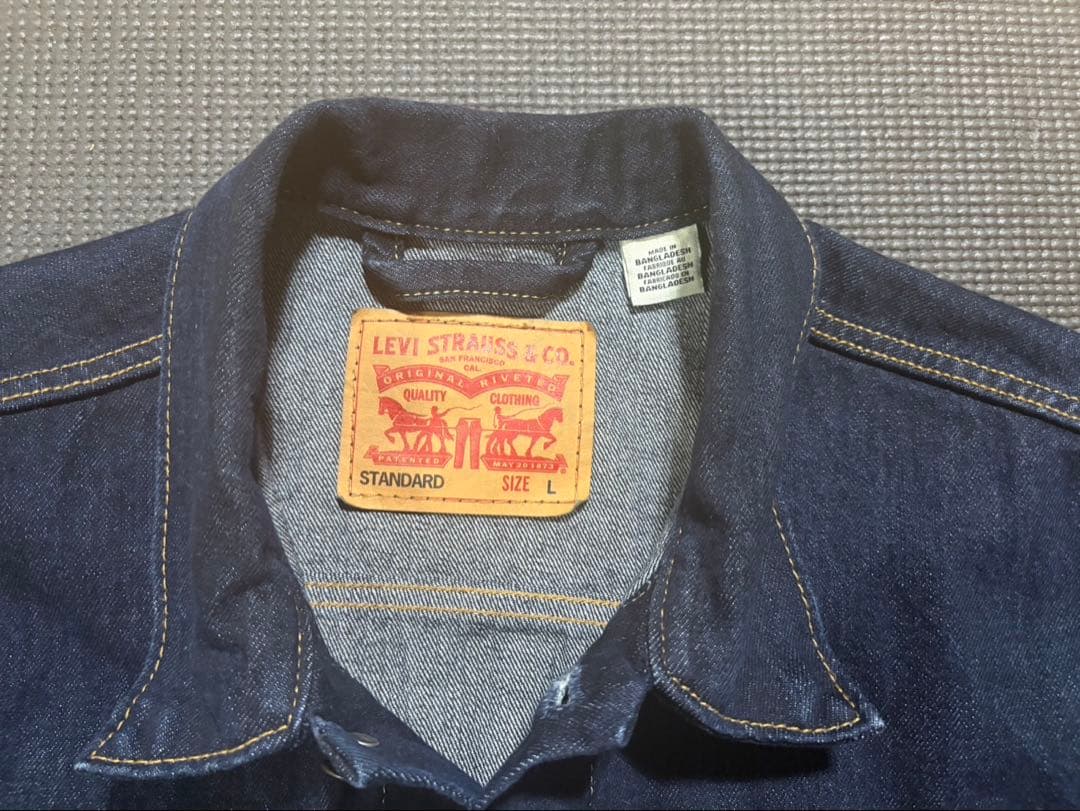 Levi's トラッカー　Lサイズ