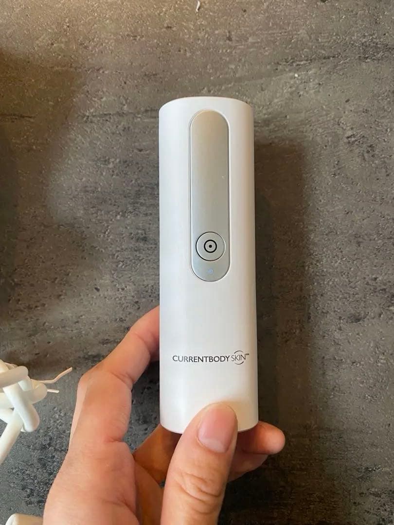 ボディ・フェイスケア CURRENTBODY SKIN LED LIGHT THERAPY MASK