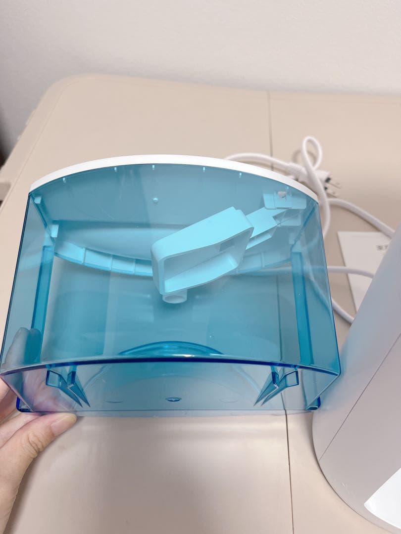 ✦除湿器 小型 除湿機 コンパクト 2000ml 大容量 ホワイト 20畳