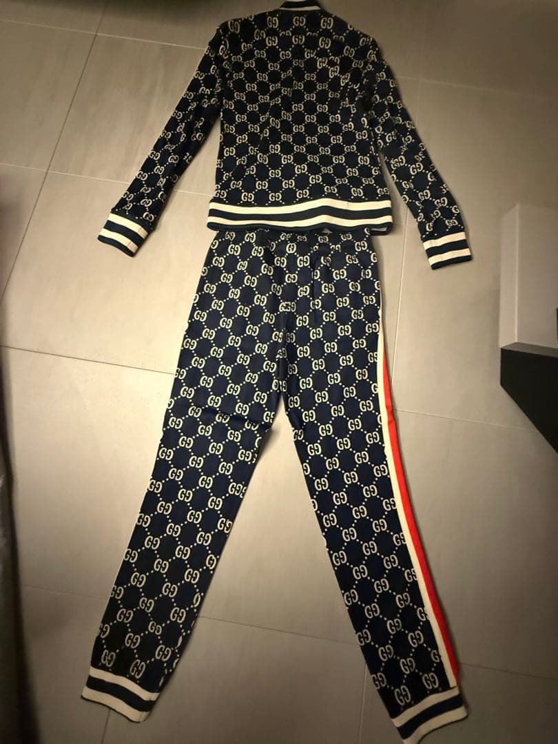 美品グッチセットアップメンズM