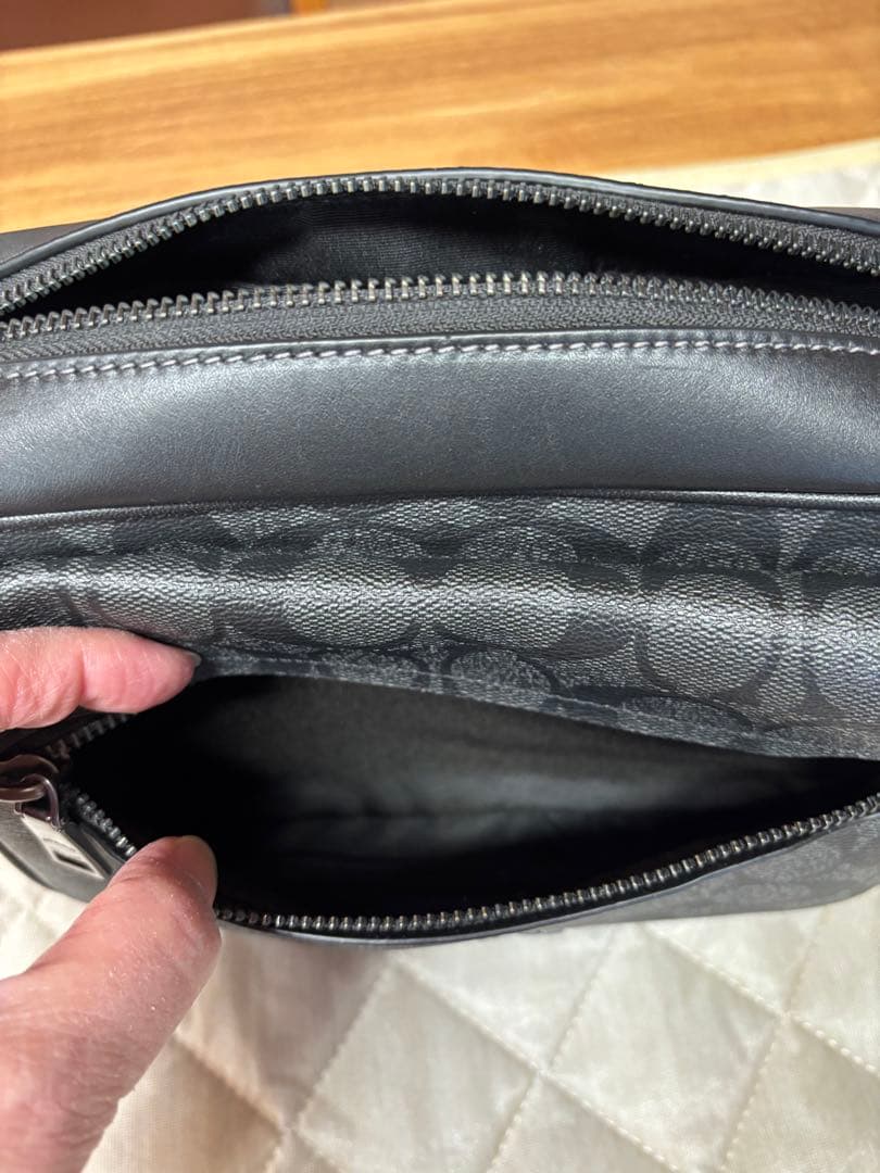 COACH ブラック ショルダーバッグ 値下げしました！