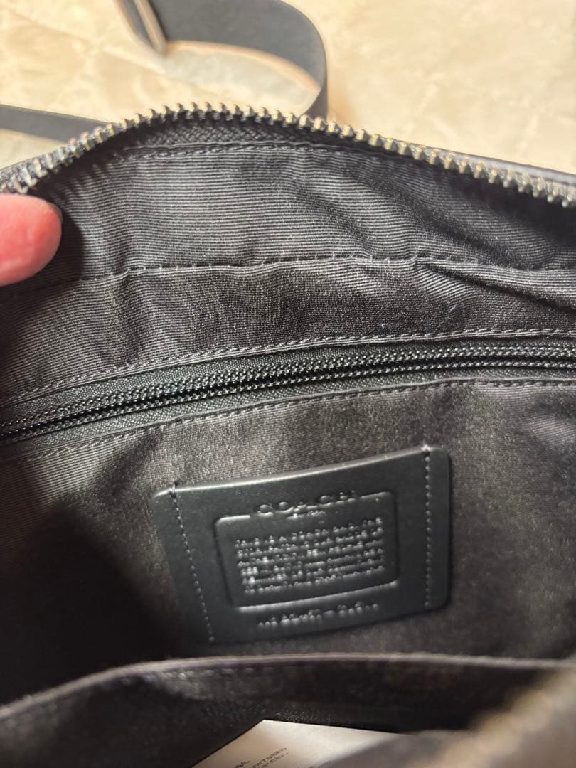 COACH ブラック ショルダーバッグ 値下げしました！