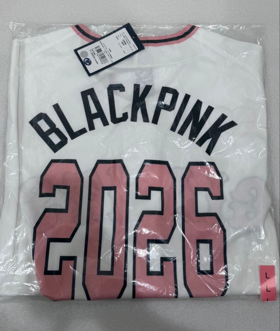 【新品未開封】読売ジャイアンツ×BLACKPINK ユニフォーム クロップド　L