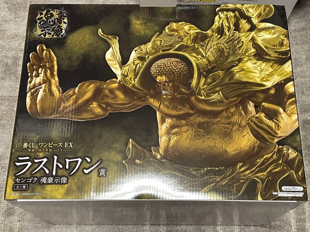 ワンピース センゴク 彫像 ゴールド