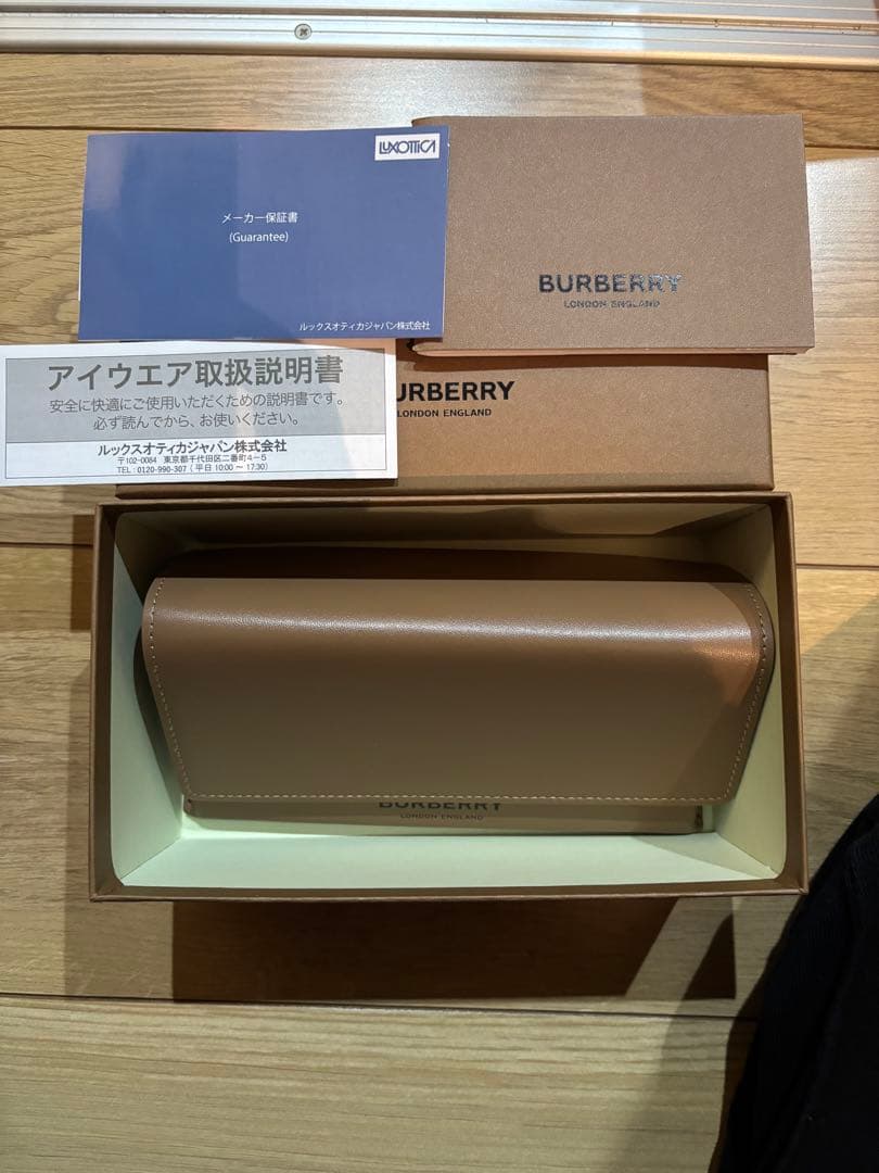 Burberry サングラス　美品