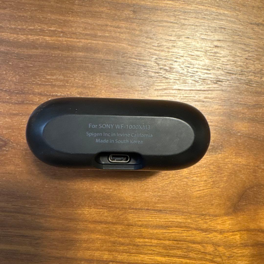 SONY WF-1000XM3（Spigenケース付き）
