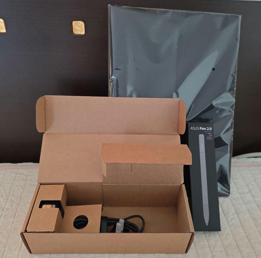 Zenbook DUO (2025モデル)説明必読