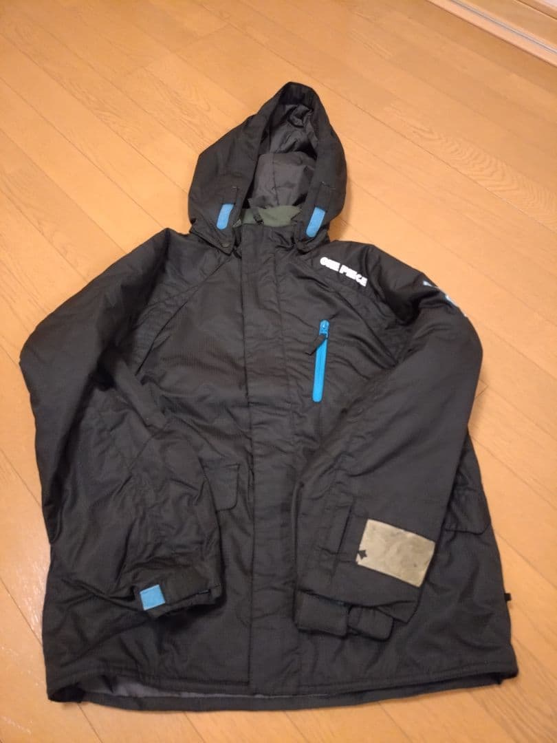 【先着】160cmスキーウェア上下 スノーブーツ グローブ 4点セット