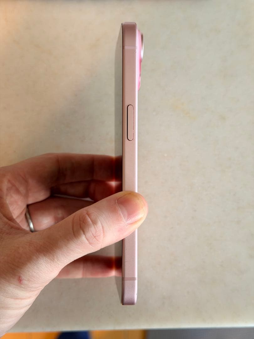 Apple iPhone 15 ピンク 本体