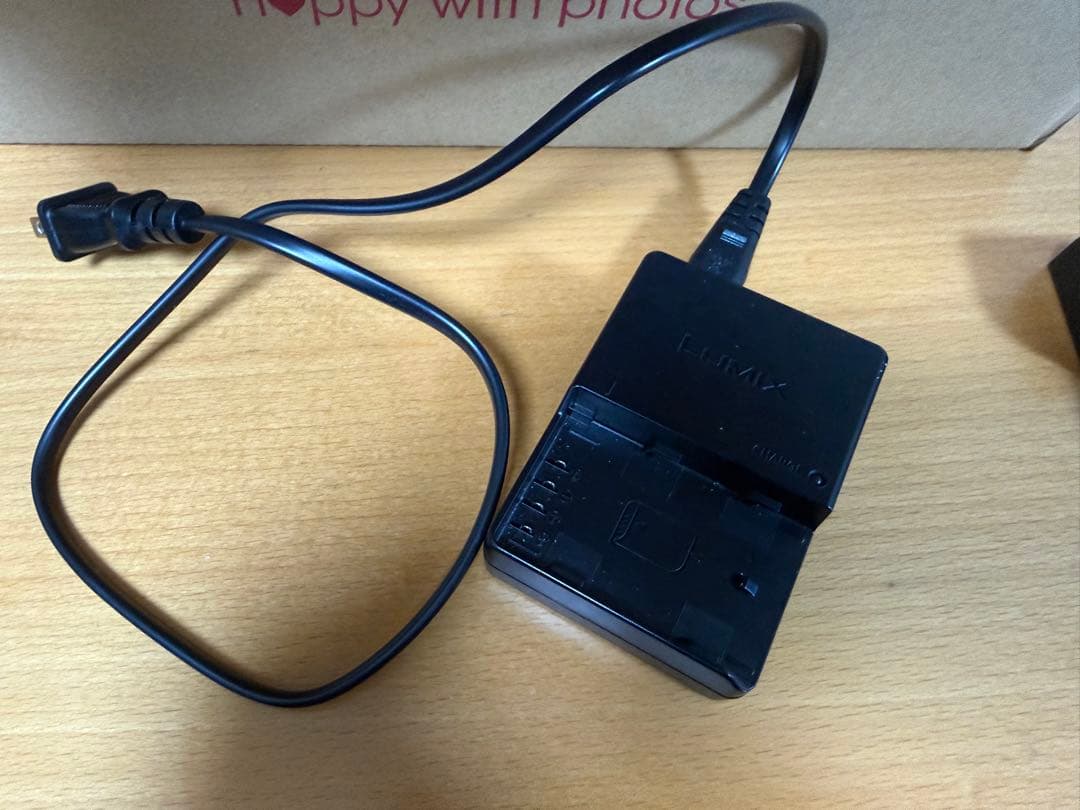 LUMIX GH5 レンズキット　カメラ保護ケース、予備電池１つ付き