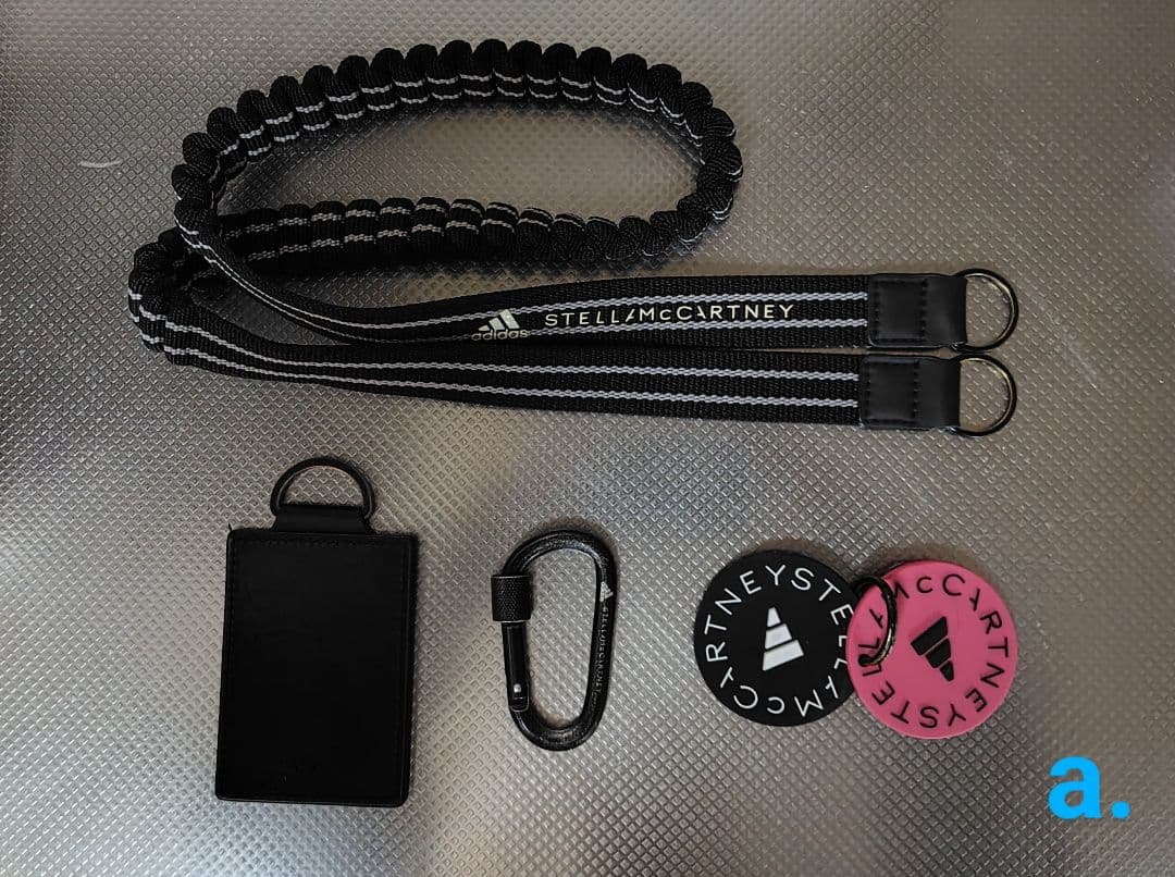 adidas by Stella McCartney ランヤード 黒 ブラック