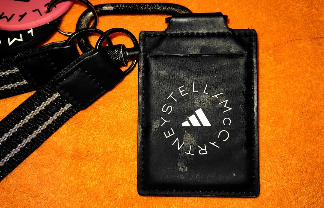 adidas by Stella McCartney ランヤード 黒 ブラック