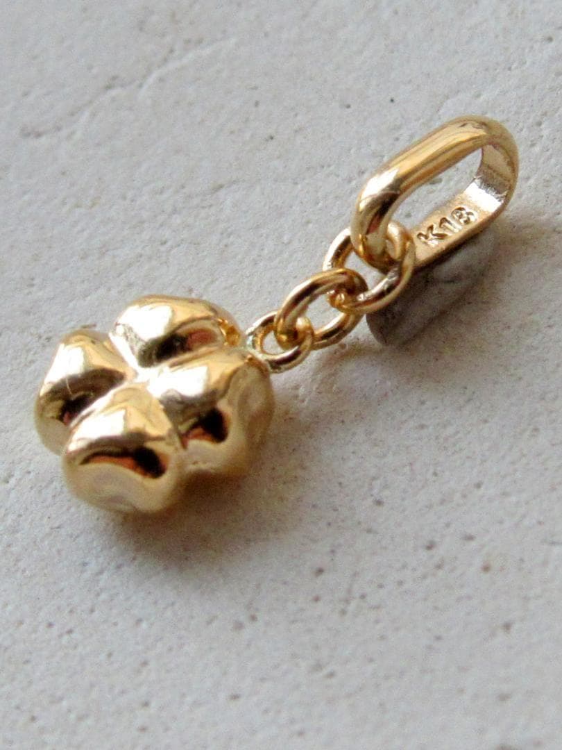 18K ネックレストップ クローバー ゴールド 四つ葉 刻印あり 純正 開運