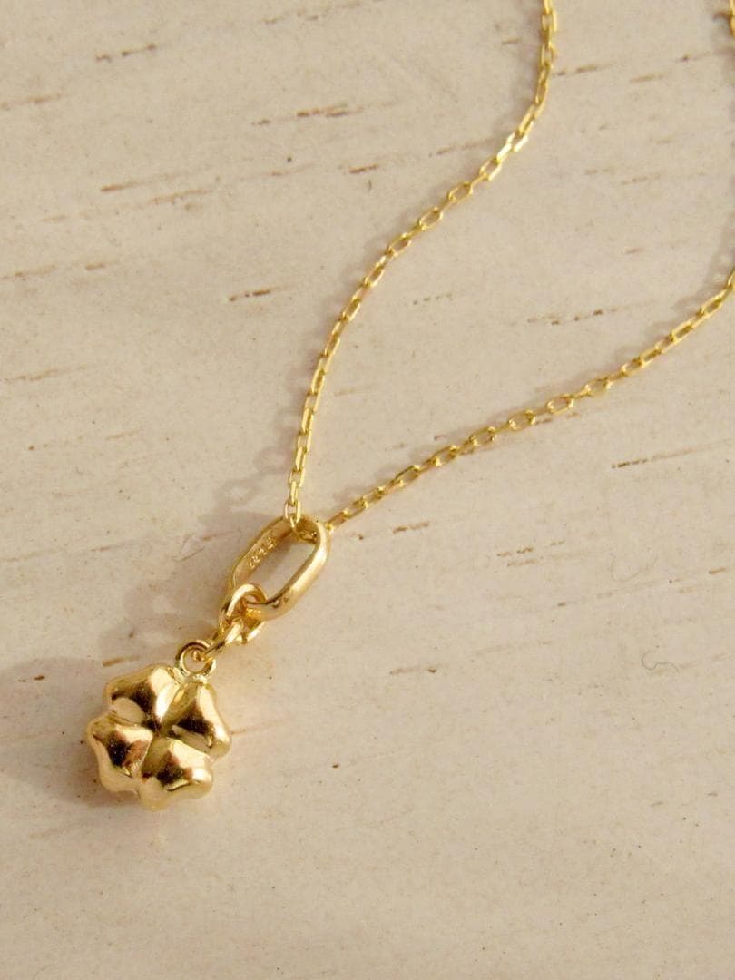 18K ネックレストップ クローバー ゴールド 四つ葉 刻印あり 純正 開運