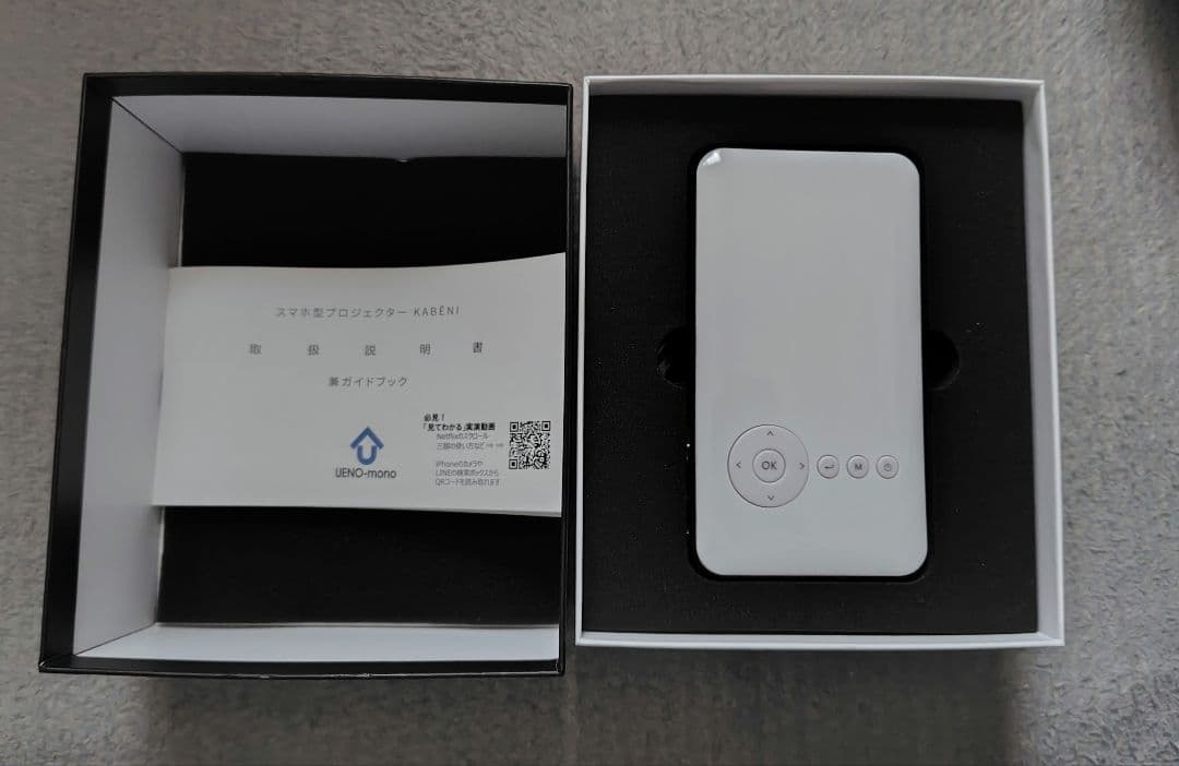 KABENI MINI SMART PROJECTOR 本体　カベーニ