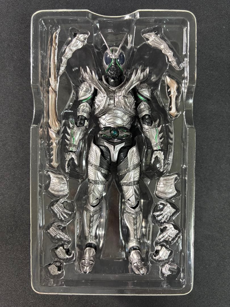S.H.Figuarts 仮面ライダーSHADOWMOON