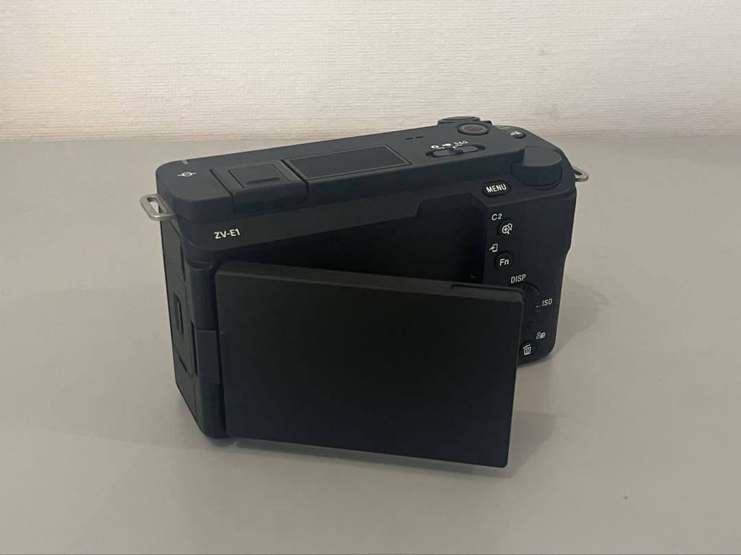 ド*ン様 ZV-E1L＆ズームレンズセット 【25年購入】