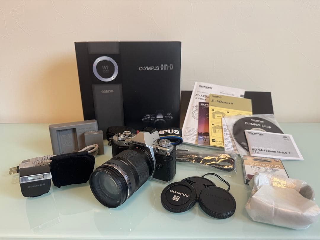 ★ OLYMPUS OM-D E-M5 MarkⅡ 14-150mmⅡ カメラ
