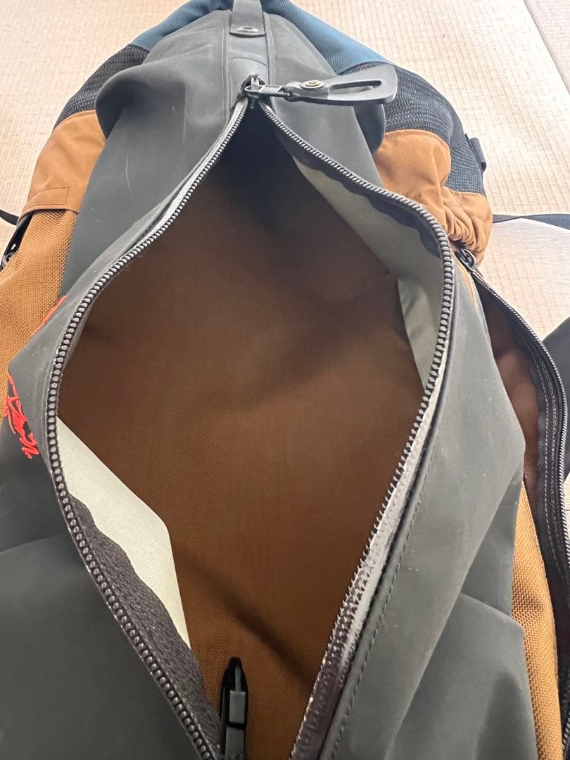 ARC'TERYX Arro22 Backpack限定色【BEAMS別注】