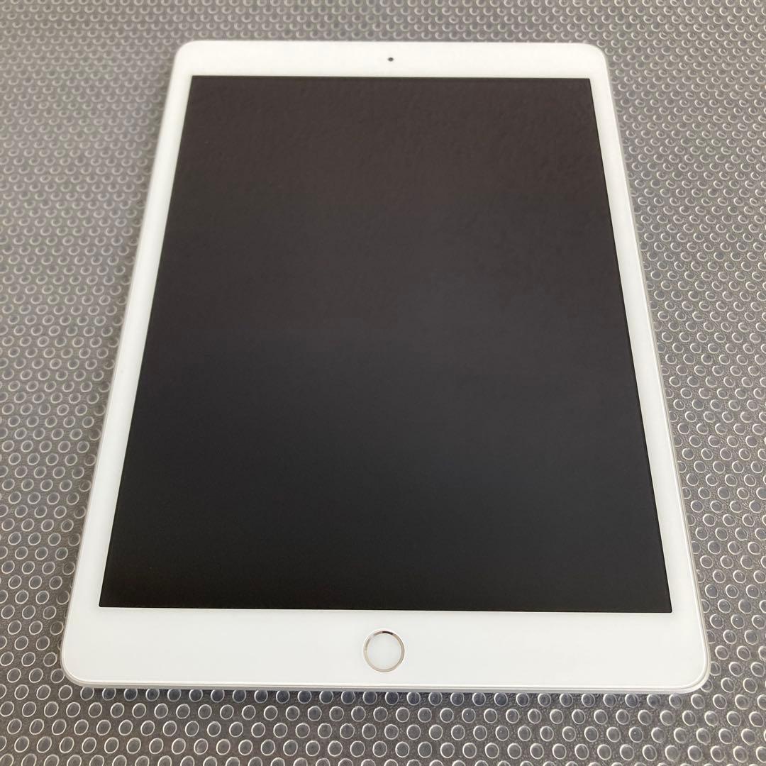 1096 美品☆電池ほぼ新品☆iPad7 第7世代 32GB WIFIモデル☆
