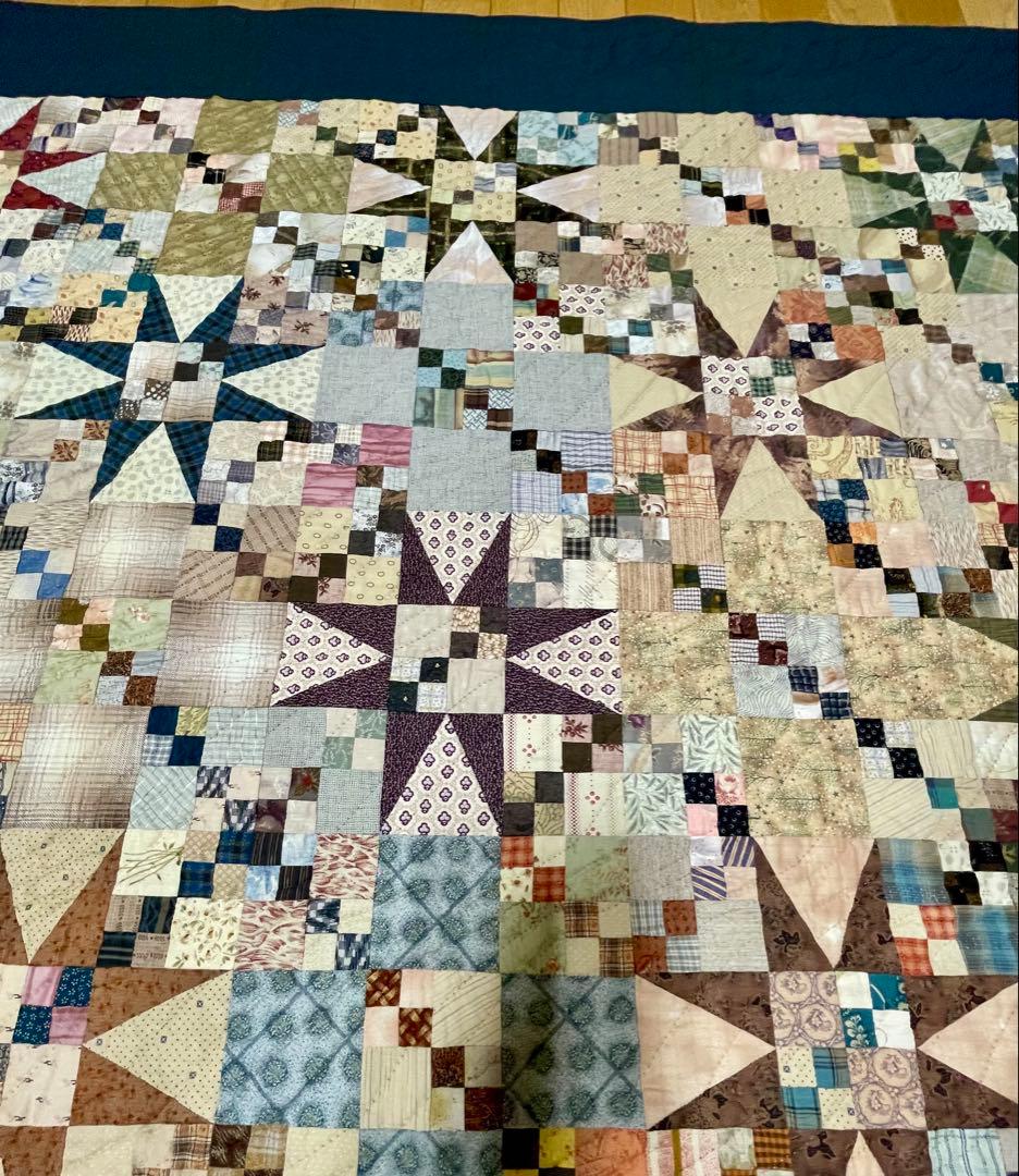 パッチワークキルト　タペストリー　スター&スクエア