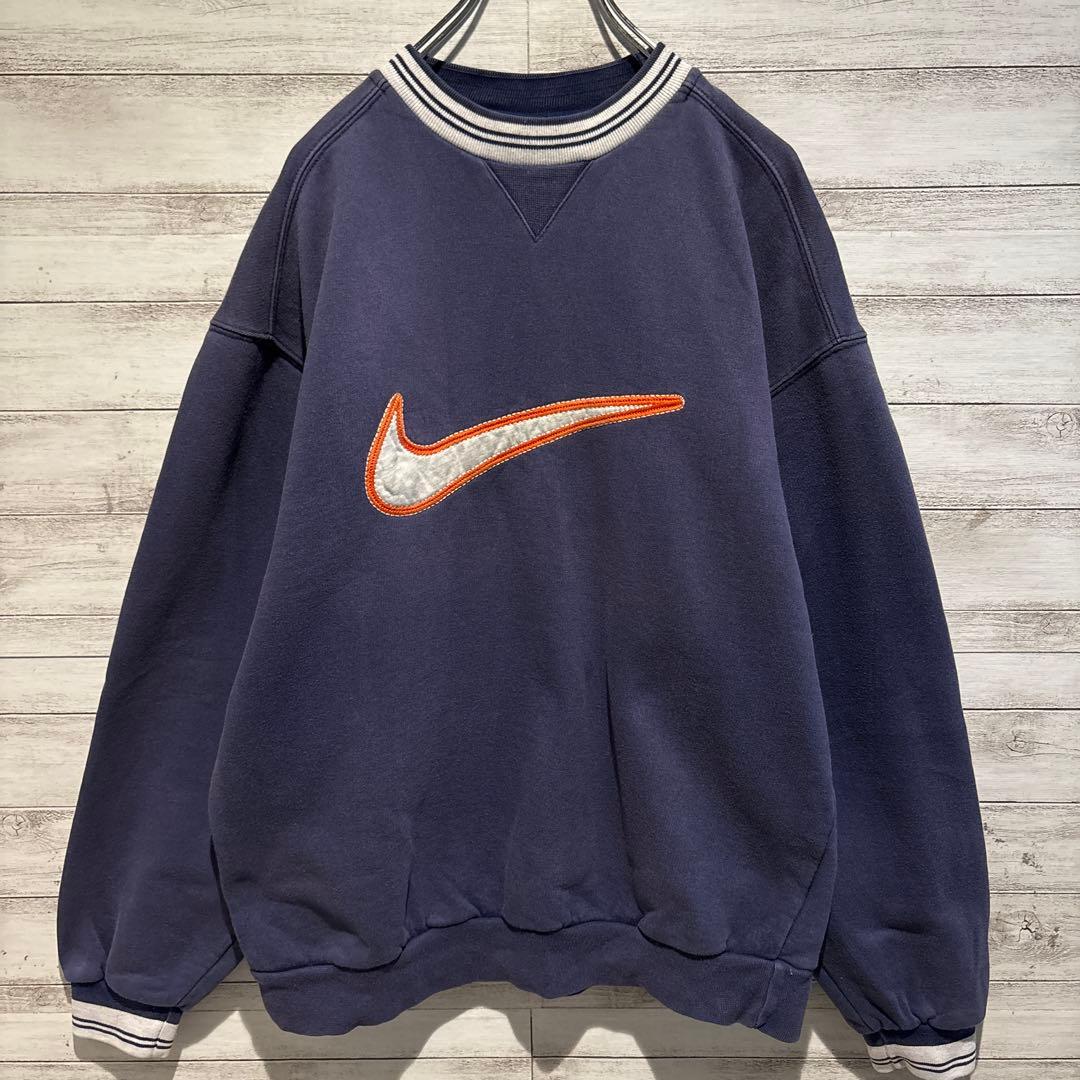 【即完売モデル】ナイキ☆ビック刺繍ロゴ　白タグ　人気デザイン　スウェット