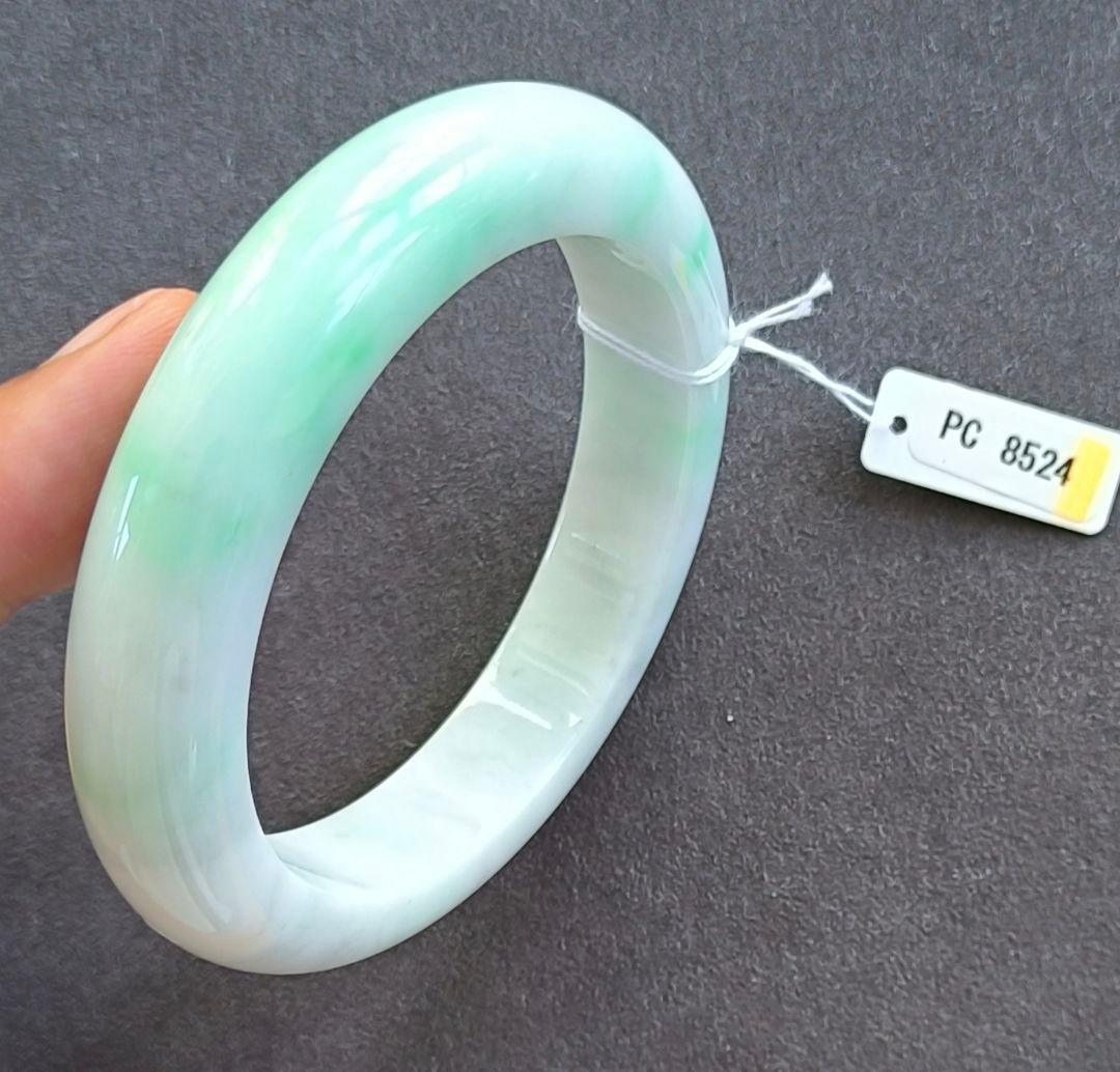 あーきゃん【鑑別書付:种老:完美】本翡翠のバングル（内径59.5ミリ）