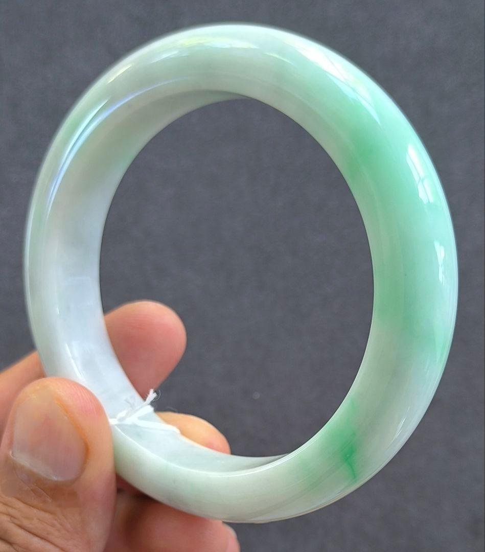 あーきゃん【鑑別書付:种老:完美】本翡翠のバングル（内径59.5ミリ）