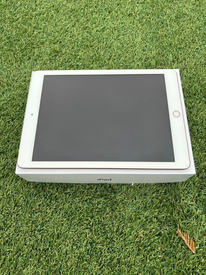 mama iPad A1954 第６世代　ゴールド