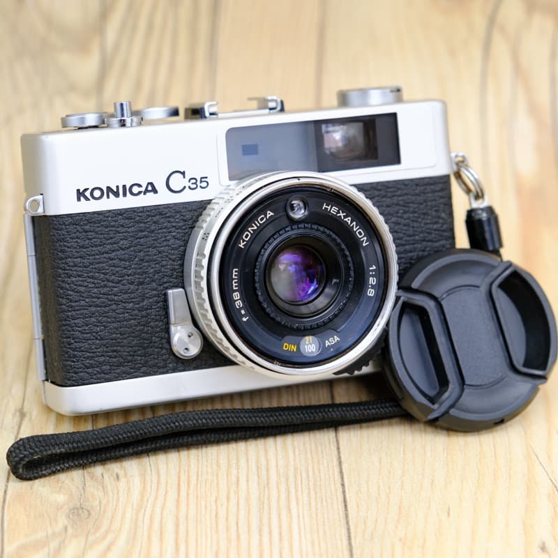 【整備品】美品 KONICA C35 Flash matic 貼り革はC35