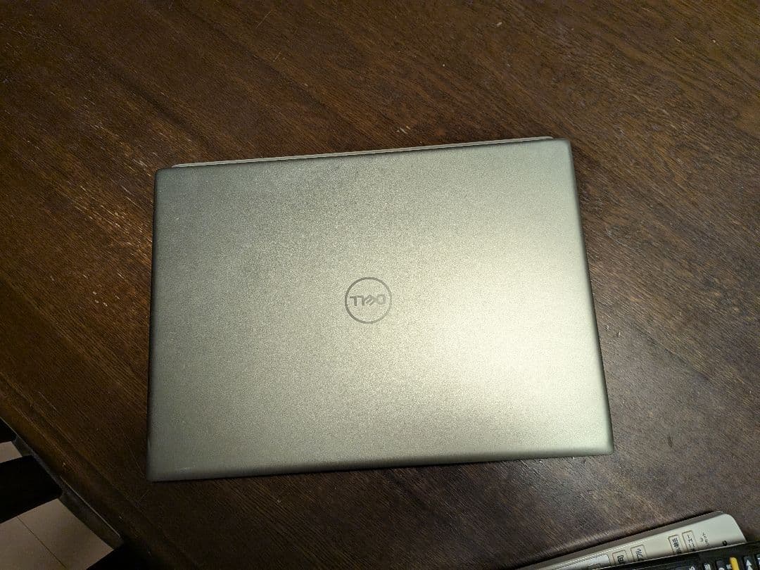 o*e様 Dell Inspiron シルバー ノートPC 本体