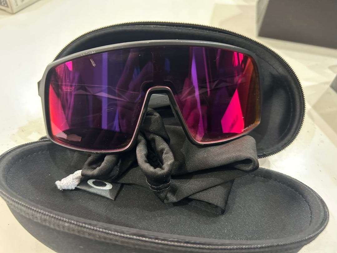 小物 Oakley PRIZM ROAD