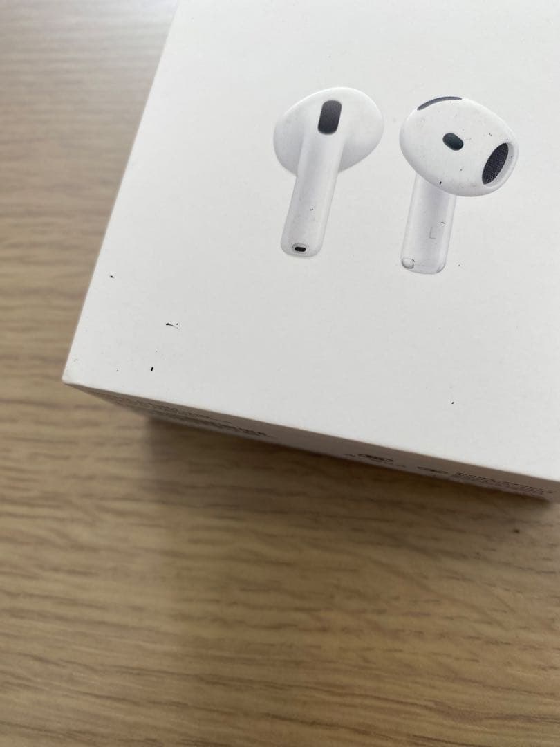 【新品未開封】　Apple AirPods 4 本体 充電ケース付き