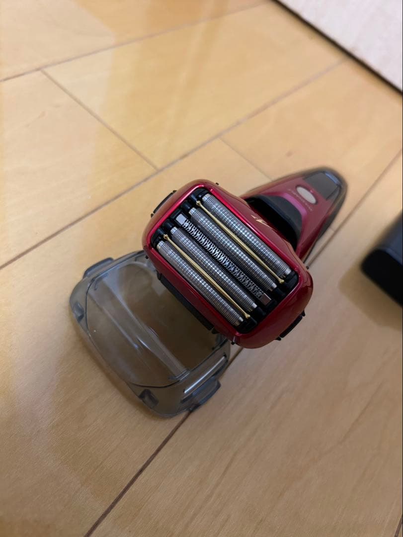 美品　パナソニック ラムダッシュ メンズ電気シェーバー　5枚刃　ES-CLV5B