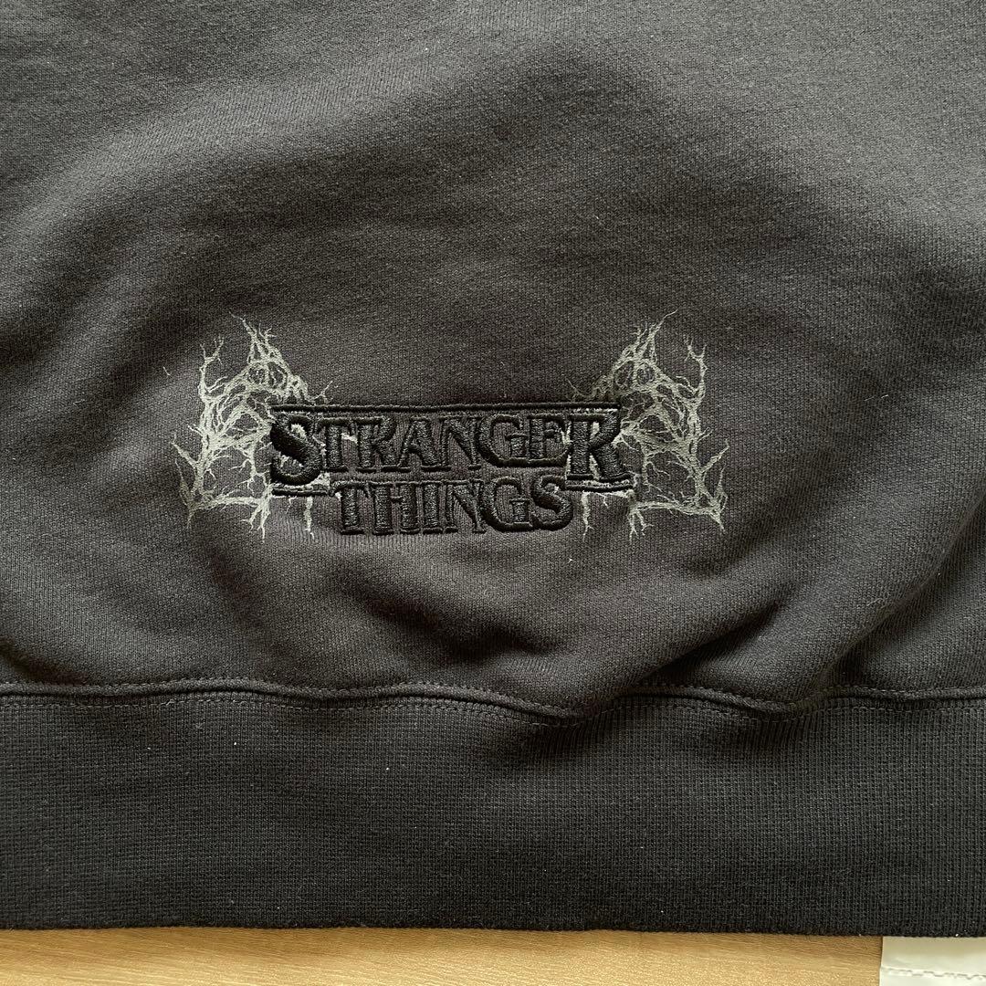 【STRANGER THINGS×ニコアンド】コラボ 缶バッチ付きパーカー