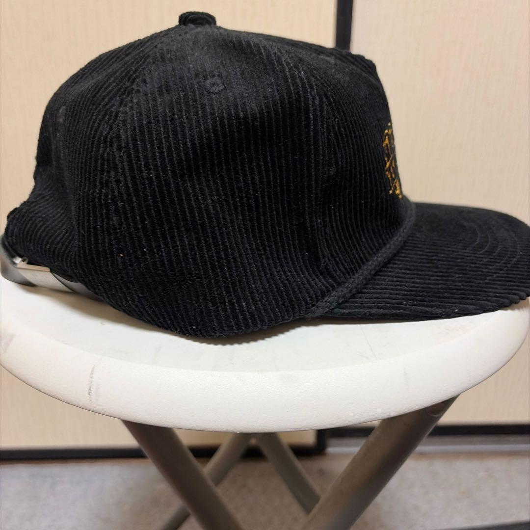 太郎　タトゥースタジオヤマダ　刺繍ロゴ　コーデュロイキャップ