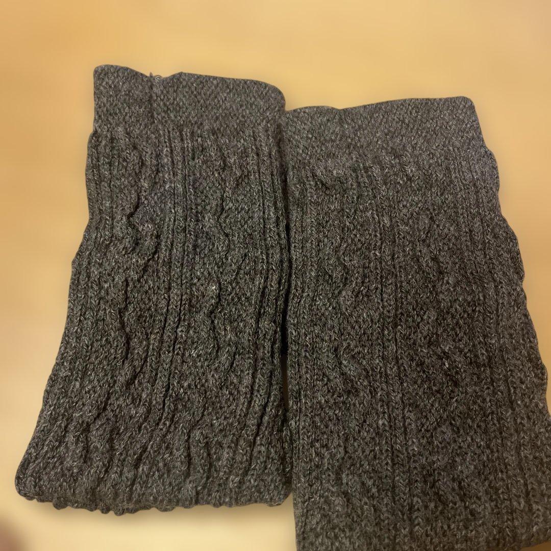 ダークブラウン　ケーブル編み アームカバー