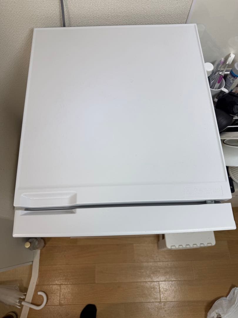 Hisense 冷凍冷蔵庫 HR-D13K5W 値段交渉可