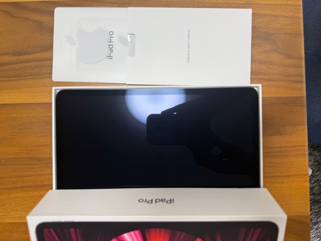 ド*君様 【付属品全て新品未使用】Apple iPad 11インチ (第3世代)